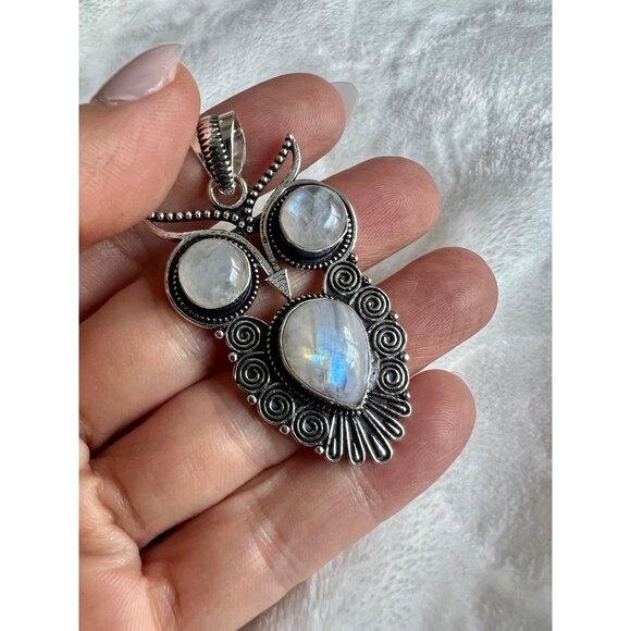 925 OWL Spirit Guide Rainbow Flash Moonstone Pendant Necklace - Picture 2 of 9
